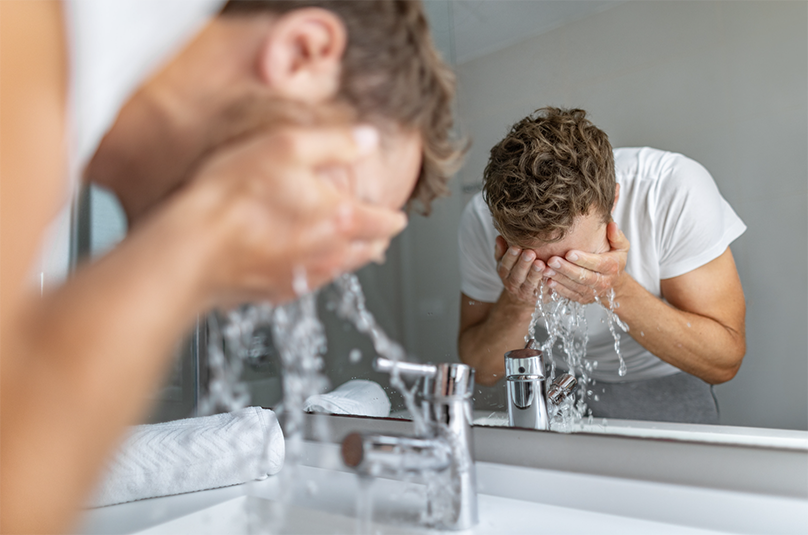 Washing skin with chlorinated water versus filtered water, how is it different?